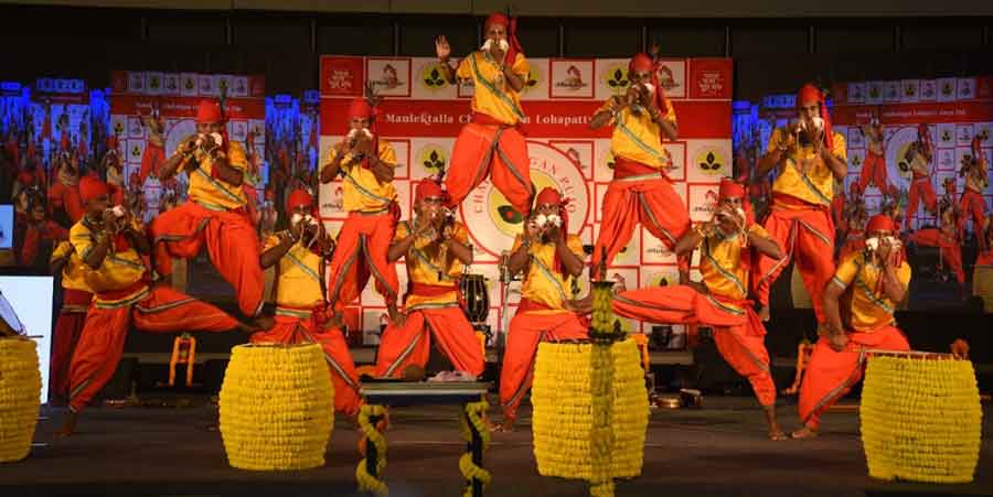 The first performance of the evening was by a Sankha Badon troupe from Odisha. The artistes blew on the conch shells hanging around their necks as they performed various stunts. 