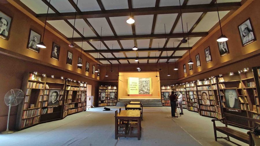 BABUBAGAN is celebrating 200 years of the Bengal Renaissance by creating a pandal that looks like a stack of books propped atop one another. Inside is a library with over 3000 books by accomplished Bengalis, from Swami Vivekananda to Rabindranath Tagore. The protima also blesses devotees from the pages of a book.