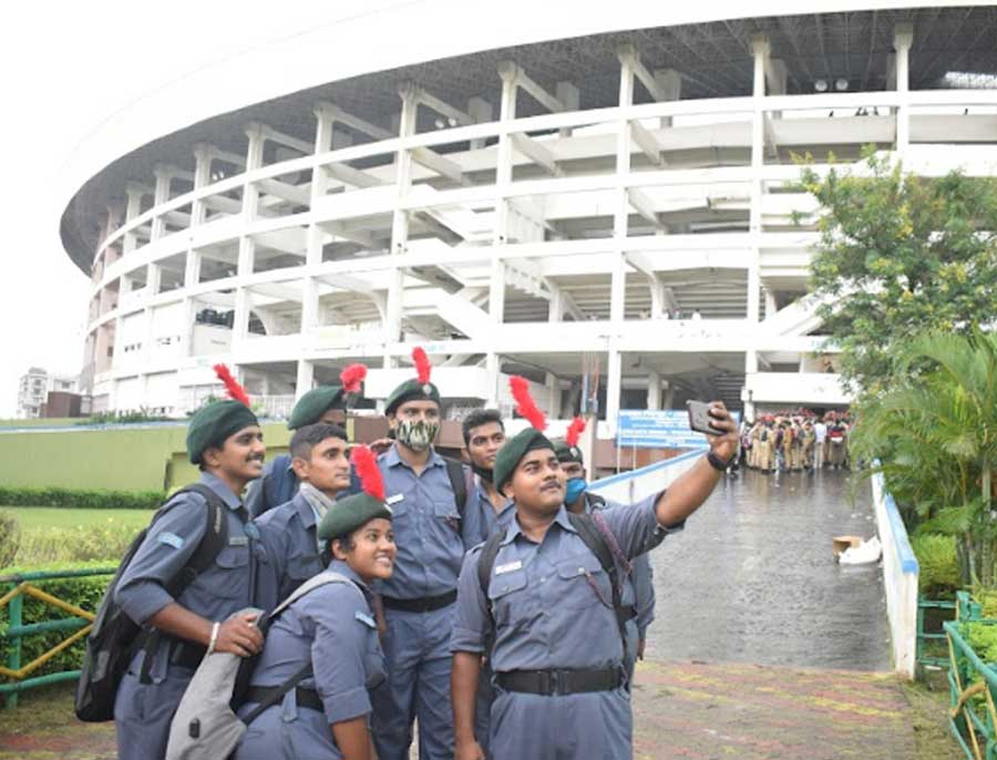 FAN FRAME: A group of NCC cadets, who had come to watch the Durand Cup finals between Goa FC and Mohammedan Sporting, at Salt Lake stadium on Sunday, October 3. With 34,000 spectators in the stands, Goa captain Edu Bedia's decisive score in extra time helped his team lift the cup