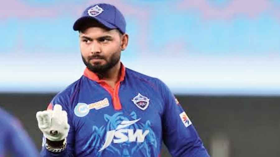 rishabh-pant - Fans would chant MS Dhoni's name to tease Rishabh Pant ...