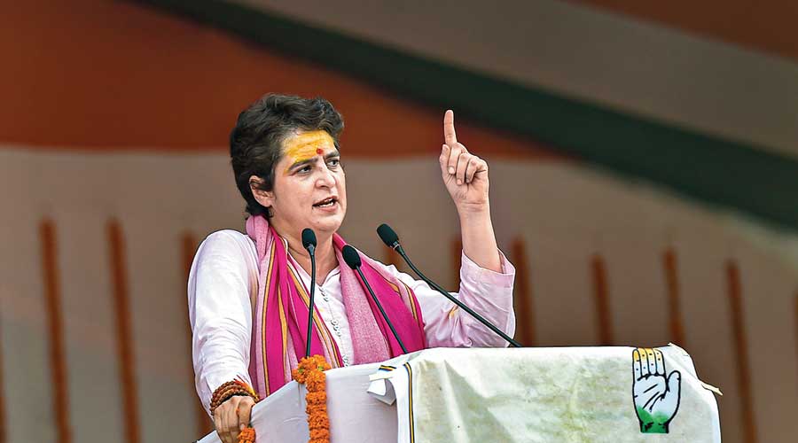 Priyanka cast as Congress face for UP elections
