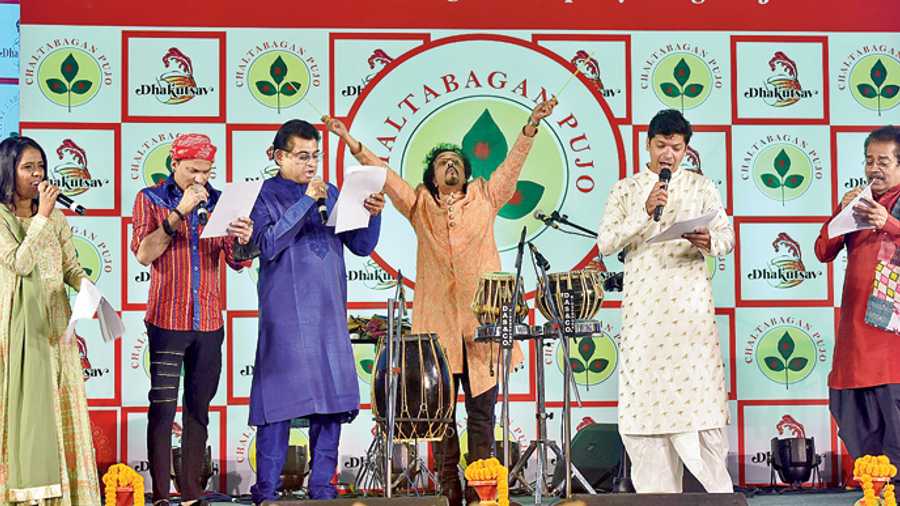 Stage: To commemorate the release of the new song (l-r) Mahalaxmi Iyer, Zubeen Garg, Amit Kumar, Bickram Ghosh, Shaan and Hariharan perform the song with Bickram Ghosh taking his place behind his percussions while the others sang. “I am elated because I have been wanting to do this for a very long time. It has been a long time one has seen big projects happen for Puja. I wanted to put dhaak on the centre stage and that had been on my mind for some years now. If the Punjabi dhol has become so popular across the country, then why not the dhaak?” said Bickram.