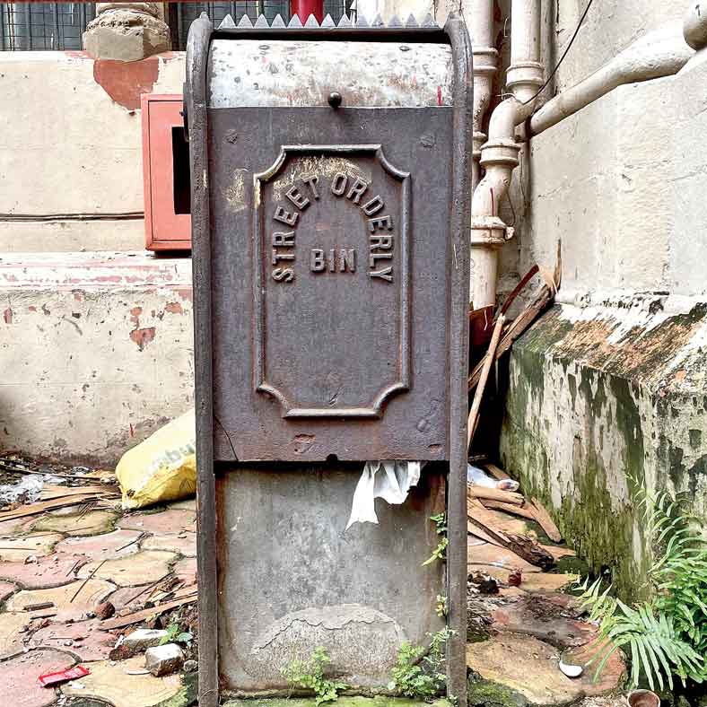 An interesting object near one of the gates at High Court. The machine was first put into operation in Manchester and is probably the invention of one Mr Whitworth of the firm Messrs. Whitworth and Co.