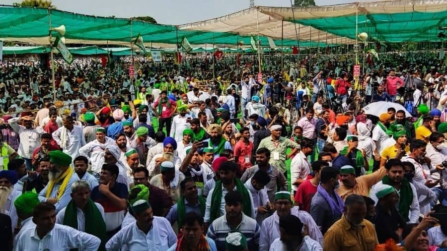 Farmers gather for Kisan Mahapanchayat at Muzaffarnagar on Sunday.