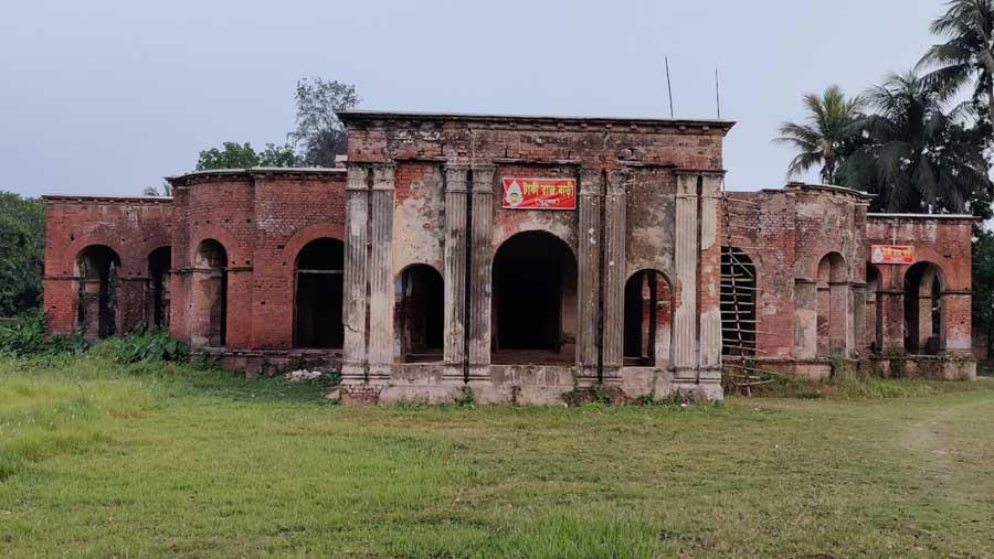 Taki Rajbari 