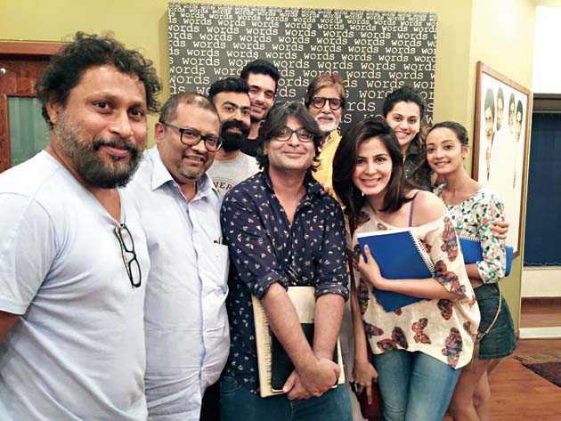 Director Aniruddha Roy Chowdhury (second from left) with Team Pink