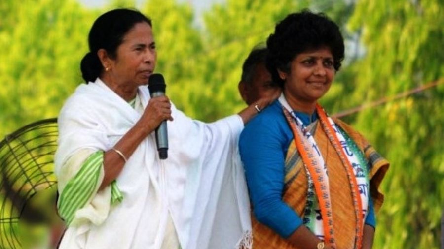 Mamata Banerjee with Arpita Ghosh.