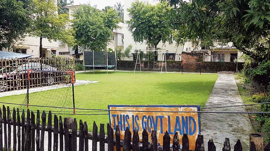 A CL Block plot, that has been cleared of garbage and turned into a children’s park and car parking space by the Toshniwals living on the other side of the road.