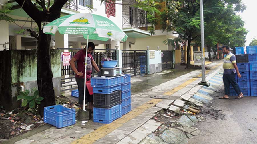 A Sufal Bangla stall on Wednesday morning near CB Block market