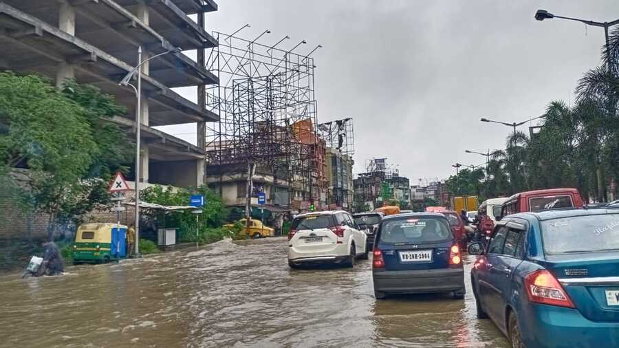 VIP Road, near Haldiram, at 3.55pm on Monday. One flank of VIP Road in the area had to be shut because of waterlogging, sparking traffic snarls