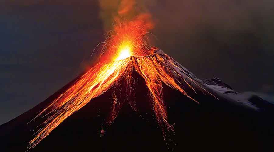 volcano | Volcano with ash column 15km high - Telegraph India