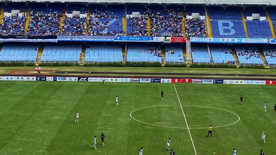 The 2021 Durand Cup has been shifted to Kolkata from its usual venue in Delhi. Spectators have been allowed to all the knock-out matches, including the final at Vivekananda Yuba Bharati Krirangan on October 3