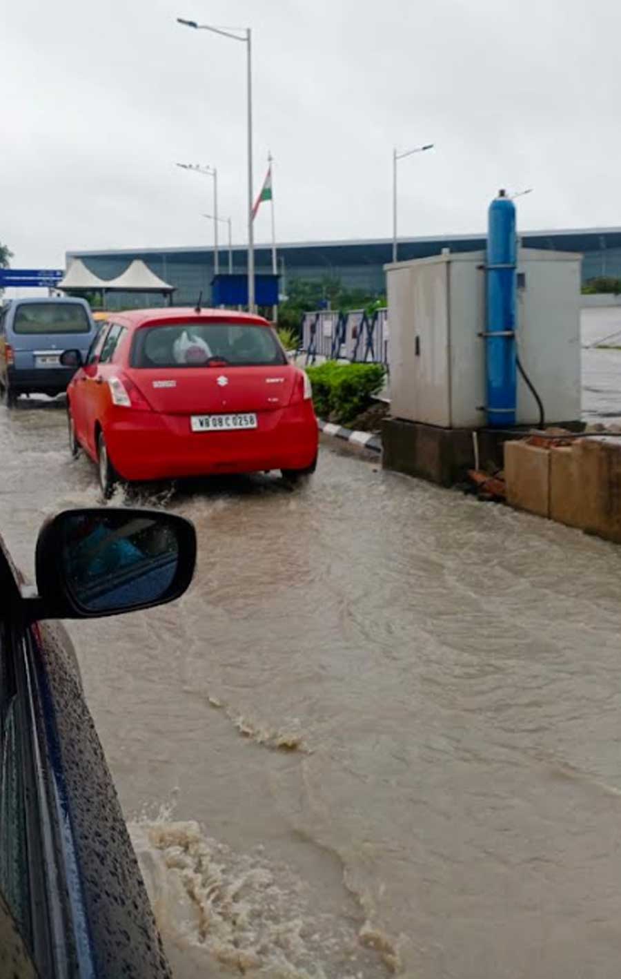 FLYERS’ HURDLES: The entrance to Kolkata airport on Tuesday, September 21. International flights from the city have been hit by disruptions and cancellations due to the pandemic, it was revealed this week