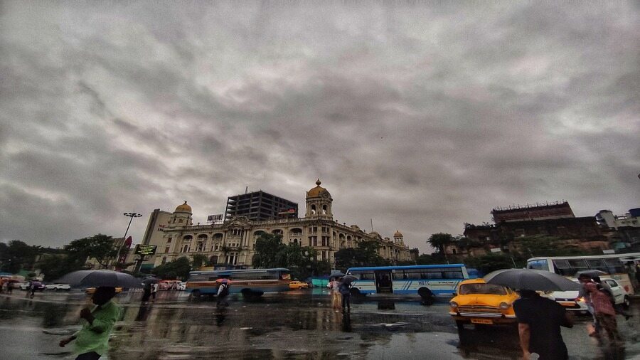 Esplanade, 12noon. Kolkata has been battered by later-than-usual heavy rain after a relatively dry August. Roads have been damaged at many places along the Eastern Metropolitan Bypass. Some places, like parts of Joka, have had waterlogging for a week. New Town, too, has been particularly hit