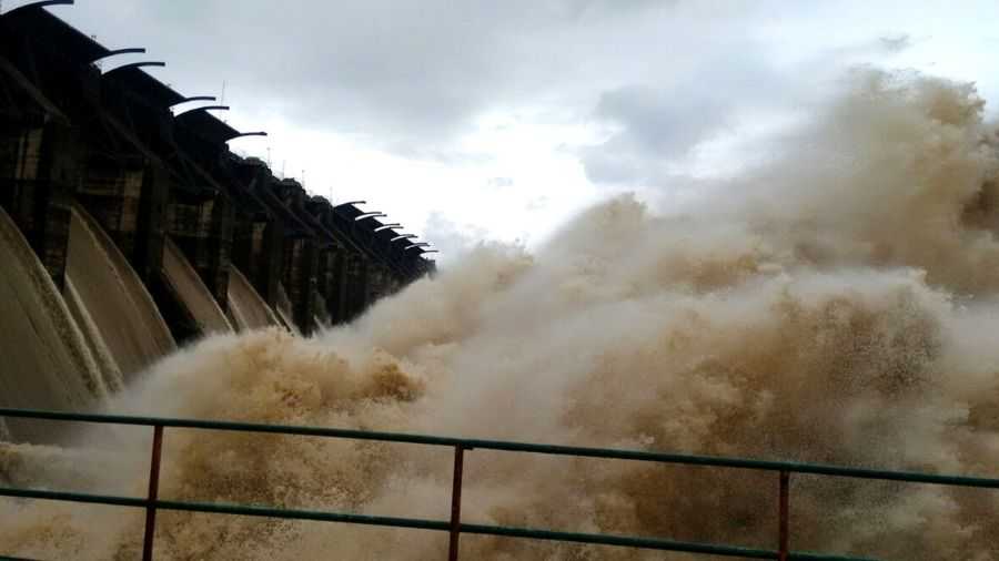 Excess water of Maithon reservoir being released