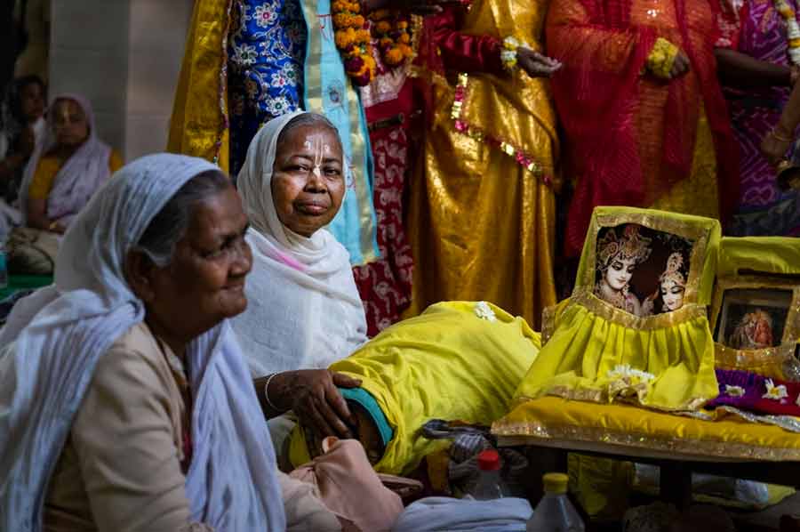 Vridavan, in Uttar Pradesh’s Mathura district, has long been known as the home of a few thousand widows who live in the city’s many ashrams. Most of them are estranged from family and many are from Bengal