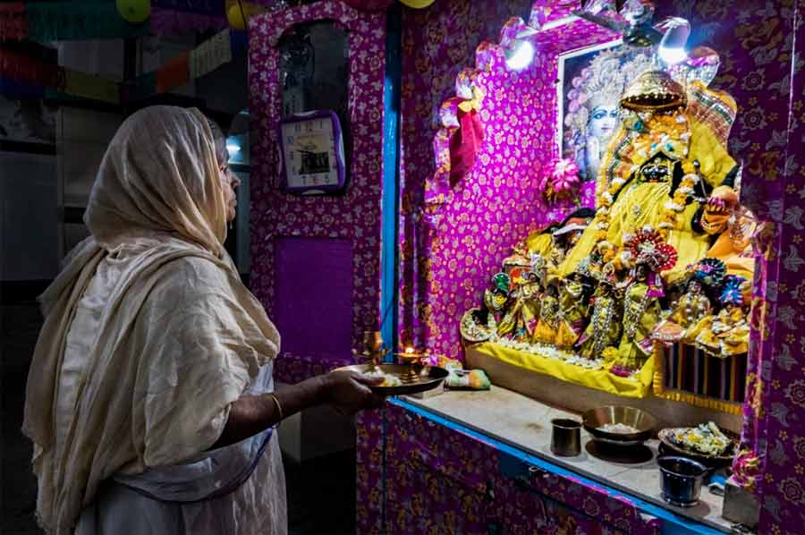 Devotees attend morning and evening prayers and for many, resident and traveller alike, the journey to Vrindavan was and is driven by faith