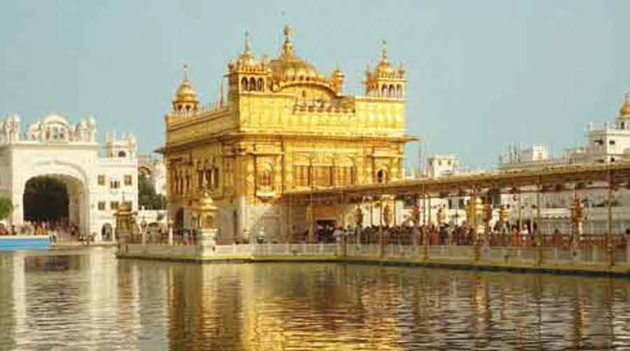 The Golden Temple is one of the must-visit places for Mahal whenever he is back in India 