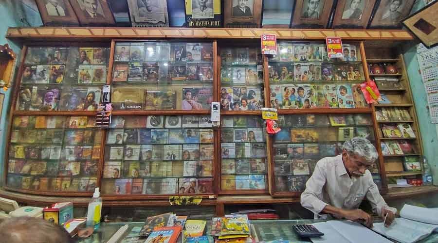 In pictures: The Melody — the decades-old heritage music shop on Rashbehari Avenue