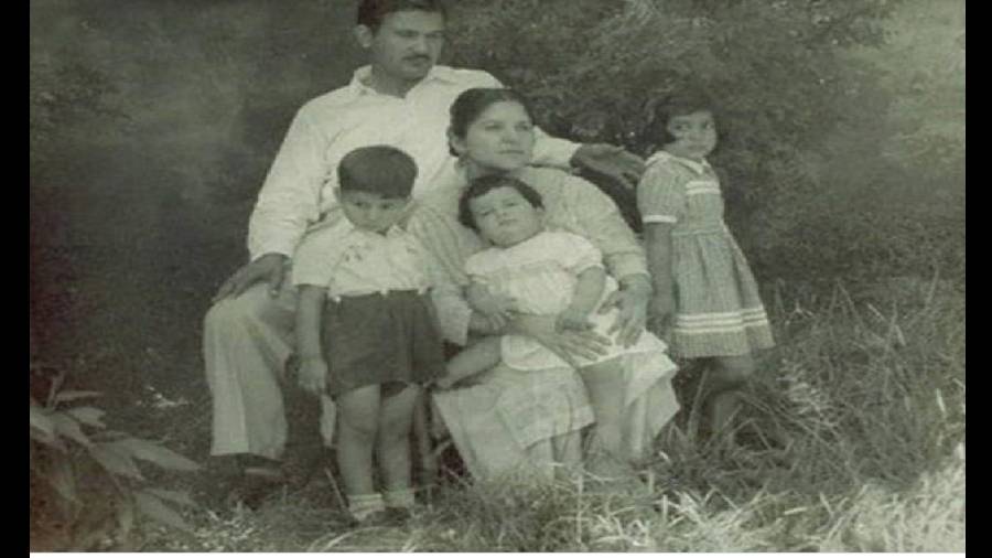 The Pathan with his family