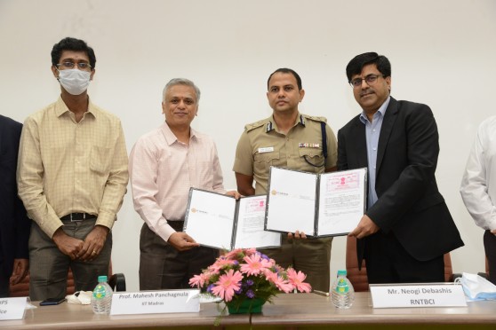 Debashis Neogi of Renault Nissan Technology and Business Centre India (right) and Mahesh Panchagnula of IIT Madras (second from left) with the MoU.