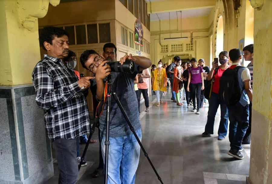 (Left) Film director Goutam Ghose during the shooting of a documentary on ‘Bangabandhu’ Sheikh Mujibur Rahman, the founding father of Bangladesh, at Maulana Azad College near Esplanade on Monday. The revered politician was a student of Maulana Azad College, formerly known as Islamia College