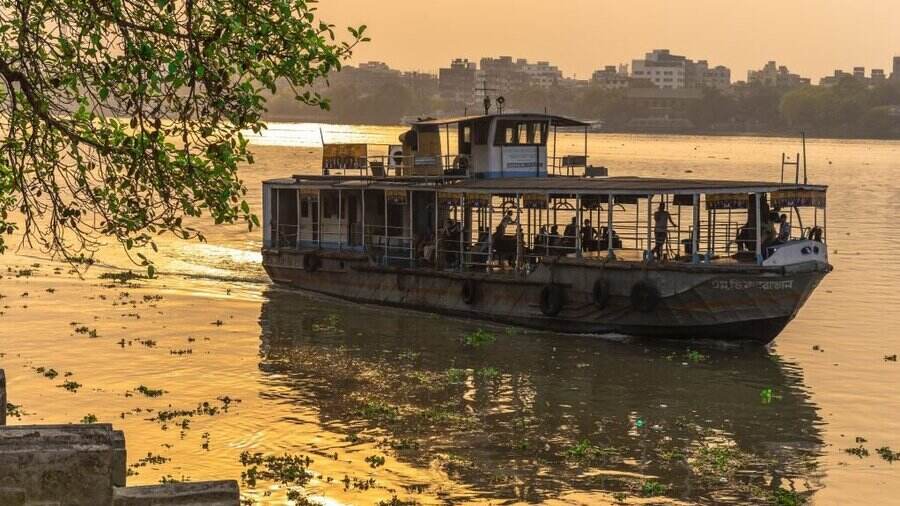 A ferry ride on the Ganga makes for an interesting journey with gorgeous views