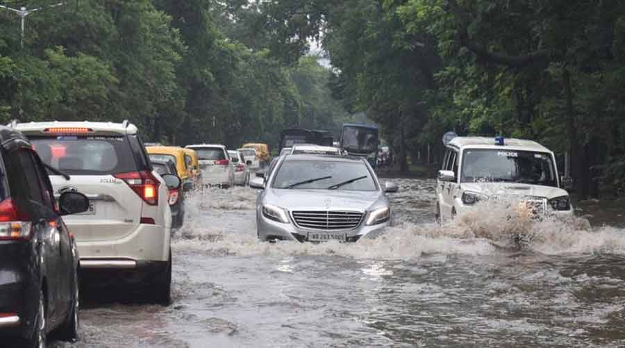 A flooded Kolkata street near Maidan during monsoon last year. According to a recent UN report “the frequency and severity of these floods are likely to increase”