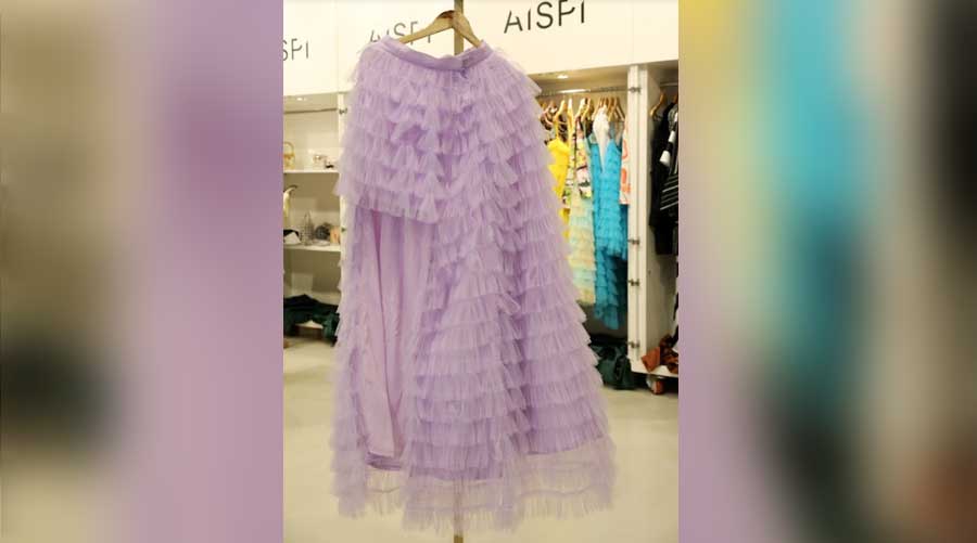 This lavender ruffle skirt by Akshi Jogani caught the eye of several buyers. The ruffled tulle tail is asymmetrical and the skirt can be styled like a high-low number
