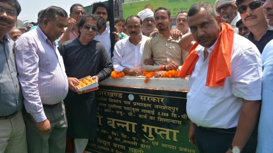 Health minister Banna Gupta ( right ) after inaugurating the reconstructed Old Purulia Road in Mango on Saturday. Pic by 