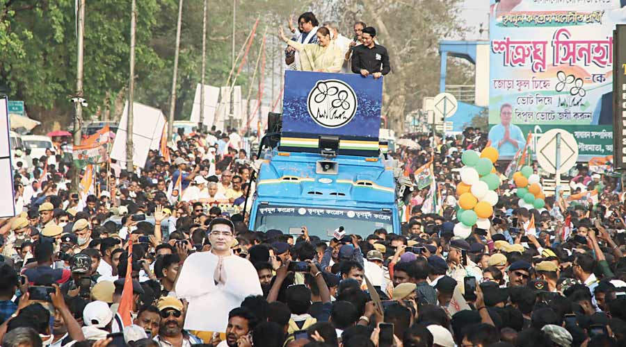Abhishek Banerjee at the road show in Asansol on Saturday to campaign for his party ahead of the April 12 bypoll. 