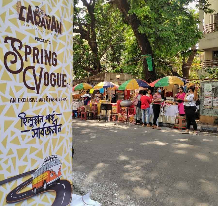 The Kolkata Caravan Spring Vogue 0.1, an exclusive art and fashion expo was held at Hindustan Park opposite Basanti Devi College from April 8 to April 10