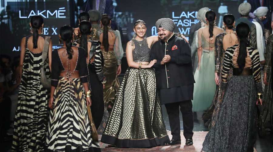 Mrunal Thakur​ walks the ramp with JJ Valaya at the FDCI X Lakme Fashion Week 