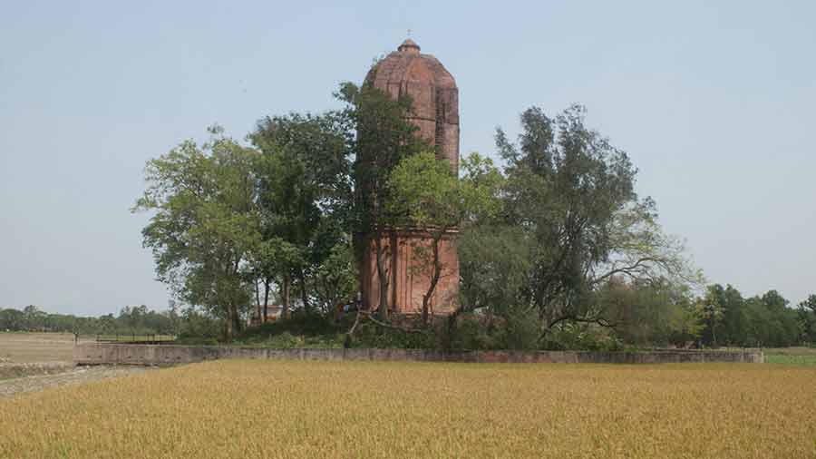 Jatar Deul — one of the oldest standing structures of undivided Bengal — in Kankandighi 