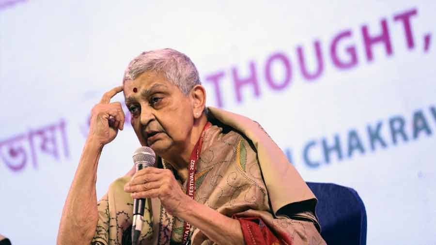 Spivak’s keynote at KLF was on books, thought and language 