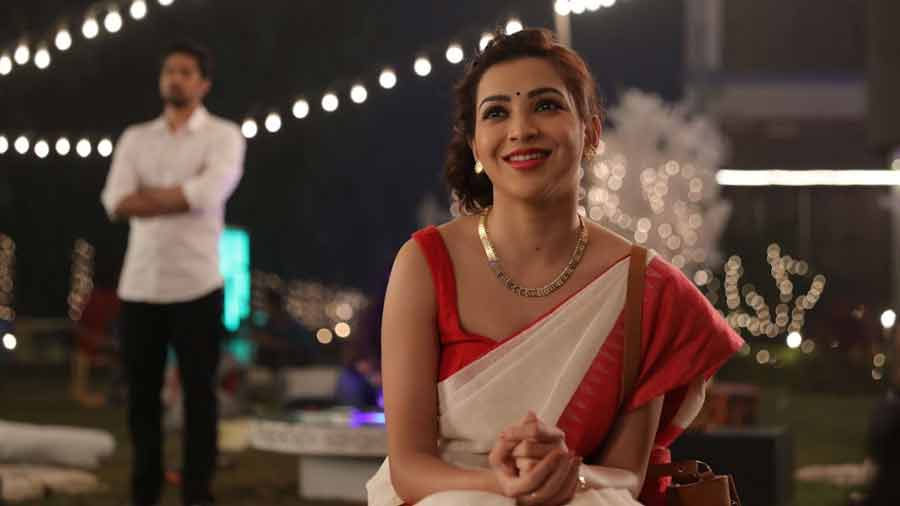 Nargis lends an inveterate optimist to Homecoming as she immediately falls in love with Kolkata