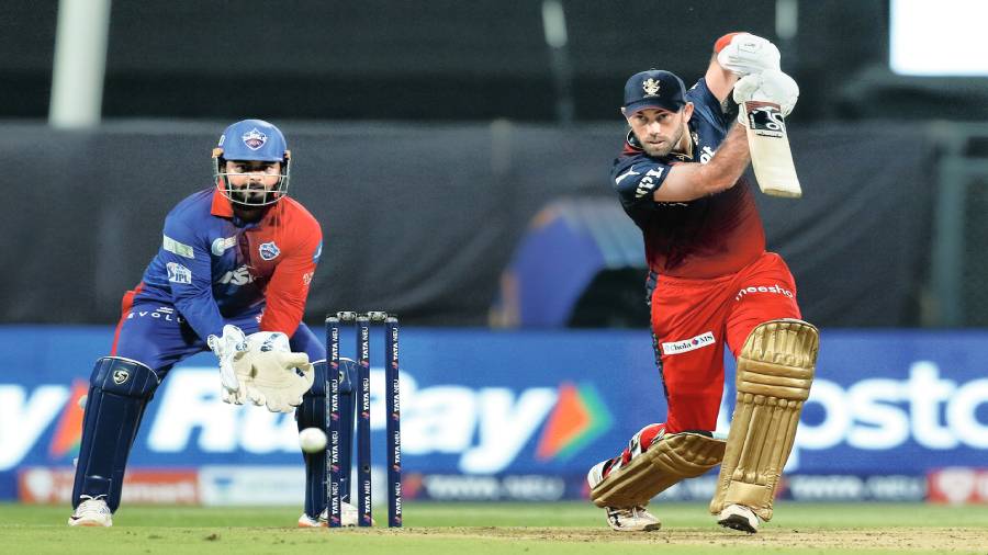 Old warhorses bail RCB out again