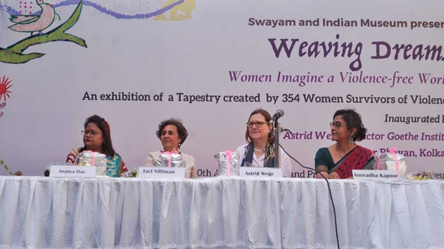 (L-R) Ananya Das, librarian, The Indian Museum; Jael Silliman, author, artist and Swayam Trust Board Chair; Astrid Wege, director, Goethe-Institut/Max Mueller Bhavan; Anuradha Kapoor, director, Swayam, at the inauguration of the tapestry at the Indian Museum 