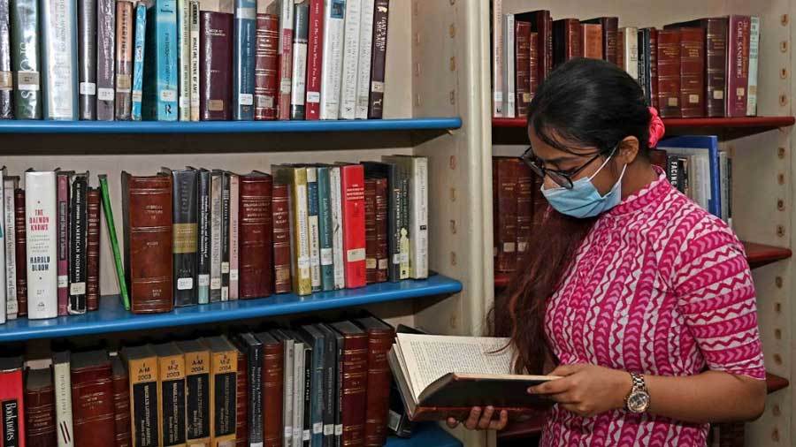 Comparative literature student Subharthi Chatterjee checks out the American literature and criticism section 