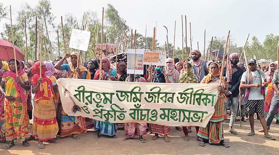People protesting at Dewanganj in Birbhum district on Monday against the proposed coal mine. 