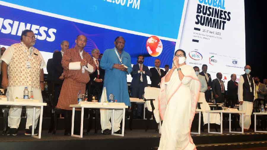 Bengal CM Mamata Banerjee at the sixth Global Business Summit 