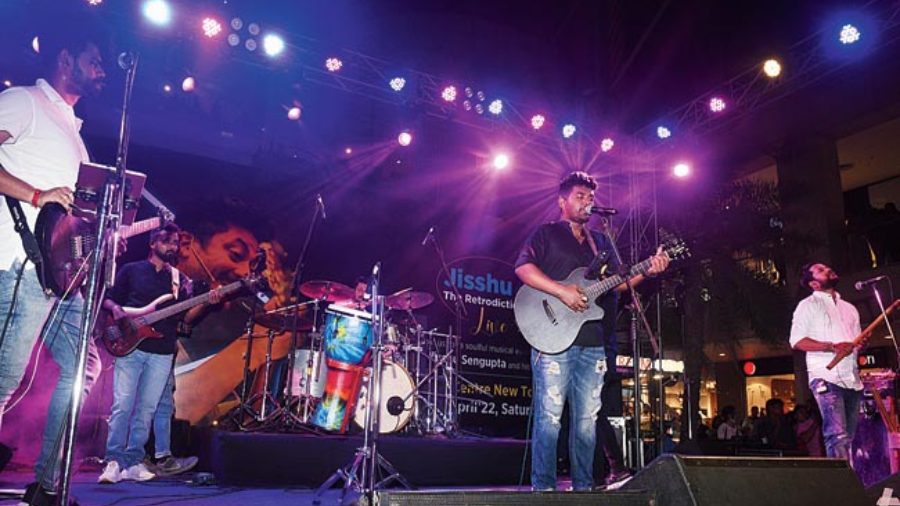 “The response was fantastic! We are thankful to Jisshu since it was largely his initiative. The footfall was huge, almost 50 per cent more than what we see at the mall usually. Hoping that Covid stays at bay, and then we will certainly organise more such concerts,” said Ramesh Pandey, director, marketing and events, Ambuja Neotia Group