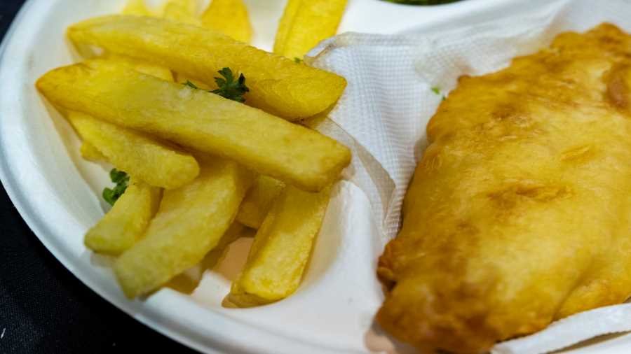 Kolkata-based chef Shaun Kenworthy knows just what Kolkata loves — maach and aloo.  The British chef, restaurateur and F&B consultant is presenting Fish ‘N’ Chips at the English pavilion. A beautiful golden-hued bhetki fillet served with fries, mashed peas and kasundi