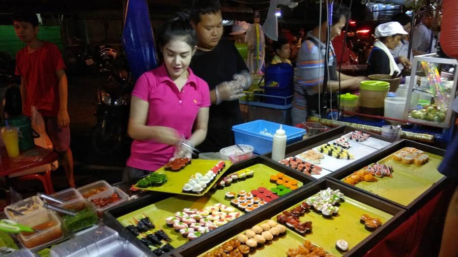 Fresh and cheap sushi at the Ayuthaya Night Market, Thailand
