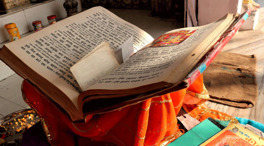 Centre to introduce excerpts from Vedas in school syllabi Centre to introduce excerpts from Vedas in school syllabi