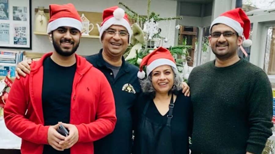 Rima Chatterjee with her husband, Roy, and sons Aaryav and Aayush