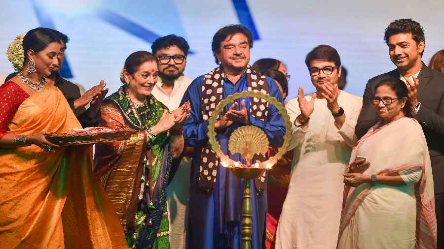 West Bengal Chief Minister Mamata Banerjee with TMC MP and veteran actor Shatrughan Sinha, his wife Poonam Sinha and other eminent personalities at the inauguration
