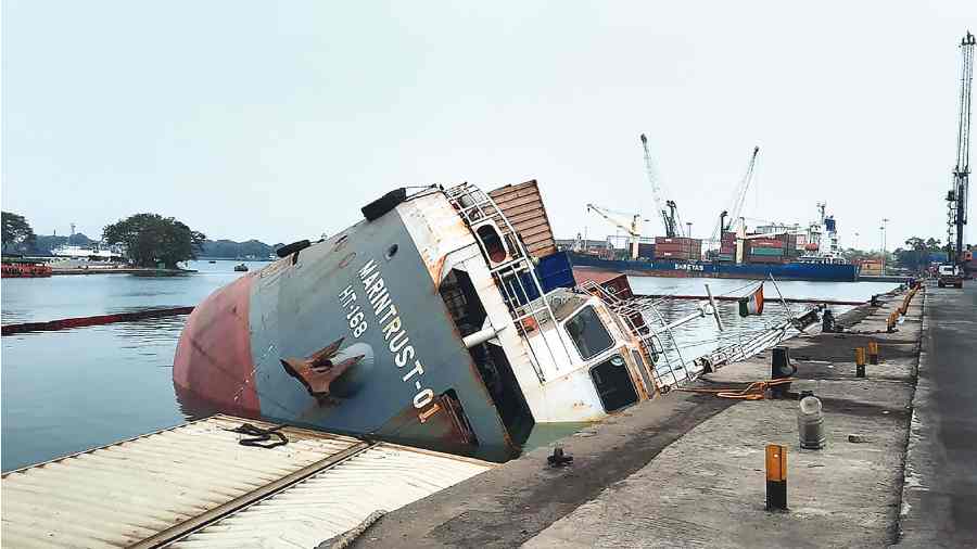 The MV MarineTrust-01 blocks at Netaji Subhas Dock