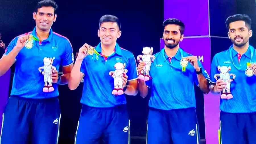 Indian men's Table Tennis team after the victory.
