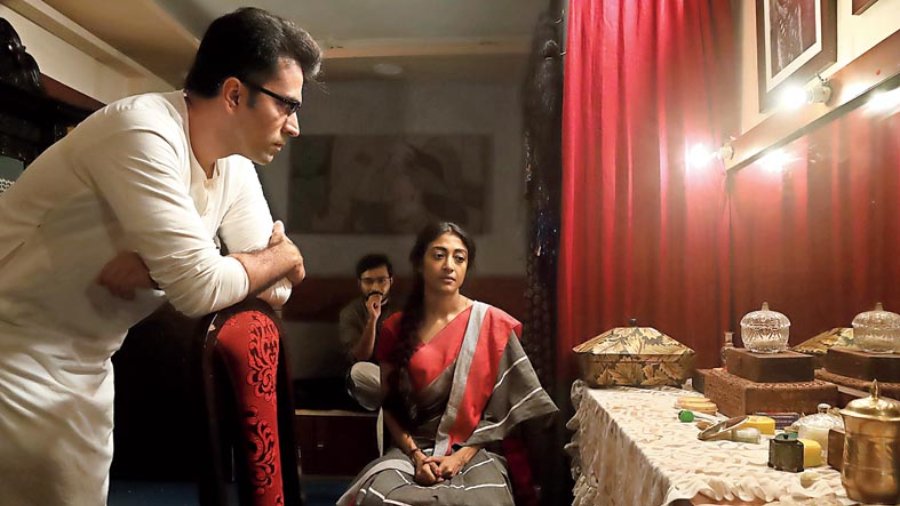Abir and Paoli in Byomkesh Hotyamancha, which releases on August 11